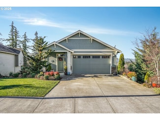 950 NE Wheeler Cir, Estacada, OR 97023