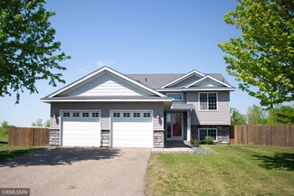 12039 Mayview Curve, Lindstrom, MN 55045