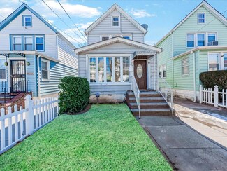 194-40 115th Ave, Saint Albans, NY 11412