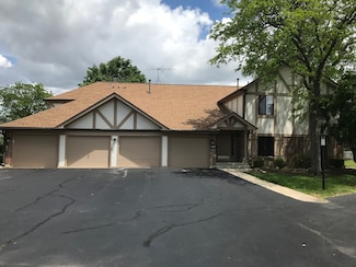 924 Surrey Ln Unit 1A, Schaumburg, IL 60193