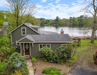 38 Lakeshore Dr, Wayland, MA 01778