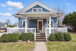 10 Highland Dr, Iowa City, IA 52246