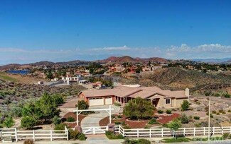 111 Via de la Valle, Lake Elsinore, CA 92532