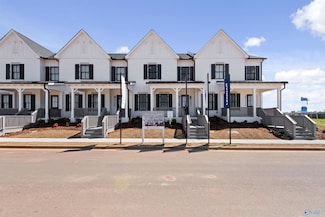 125 Moss Brook Ln, Madison, AL 35757