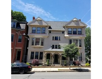 218 Washington Ave Unit 3, Chelsea, MA 02150