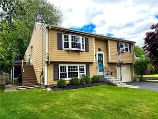 69 Canning St, Cumberland, RI 02864