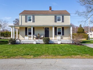 138 Hazelhurst Rd, Somerset, MA 02726