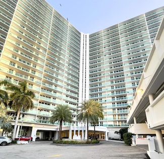 100 Bayview Dr Unit 412, Sunny Isles Beach, FL 33160