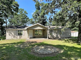 4712 Camden Line Rd, Lebanon, MO 65536
