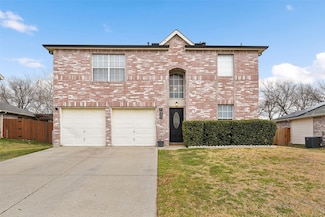 728 Oriole Dr, Saginaw, TX 76131