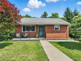 155 W View Ave, Pittsburgh, PA 15229