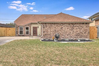 3105 Royal Ct, Corpus Christi, TX 78414