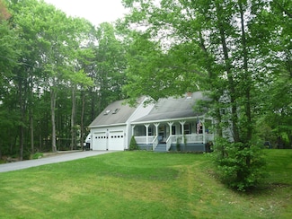 33 Oak Ridge Dr, Standish, ME 04084