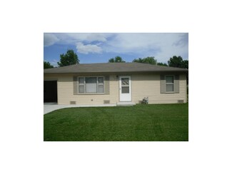109 S Raum St, Lawson, MO 64062