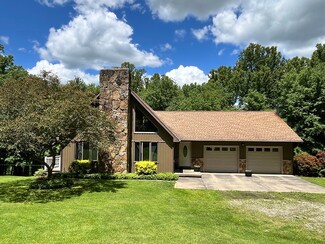 1869 Wida Rd, Indiana, PA 15701