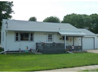 341 N 7th St, Akron, IA 51001