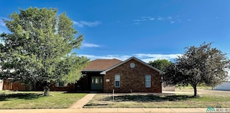 2701 Fred Daugherty Ave, Clovis, NM 88101