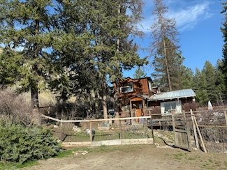 334 Boulder Creek Rd, Curlew, WA 99118