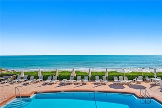 1215 Winding Oaks Cir E Unit 403, Vero Beach, FL 32963