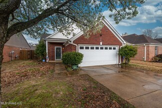 5480 Alexandria Ln, Southaven, MS 38671