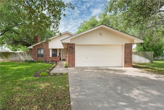 503 Wendt St, Orange Grove, TX 78372