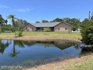 6147 Brabrook Ave, Grant, FL 32949