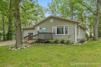 431 Homecrest Ave, Kalamazoo, MI 49001