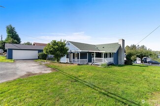 3203 W 2nd St, Anacortes, WA 98221