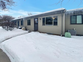 4485 Arden View Ct, New Brighton, MN 55112