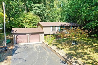150 Hopper Rd, Transfer, PA 16154