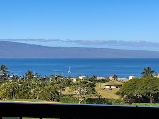 50 Puu Anoano St Unit 2902, Lahaina, HI 96761
