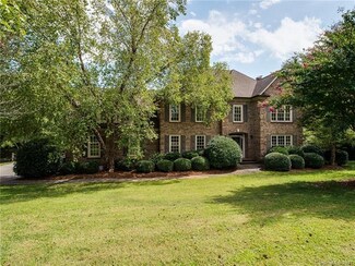 1113 Milton Hall Place, Charlotte, NC 28270