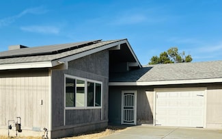 11557 4th Place, Hanford, CA 93230