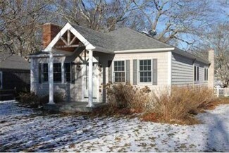 200 Cadmans Neck Rd, Westport, MA 02790