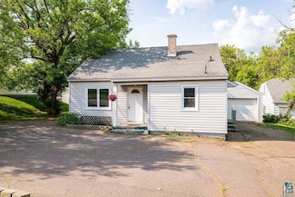 807 Prospect Ave W, Cloquet, MN 55720