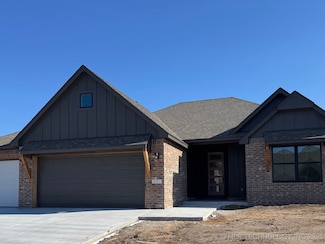 3003 S 6th Place, Broken Arrow, OK 74012