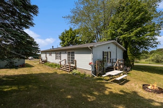 720 S 72nd Ave, Shelby, MI 49455