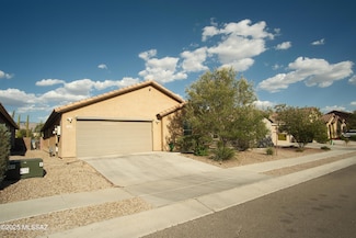 9150 N Wagon Spoke Ct, Tucson, AZ 85742