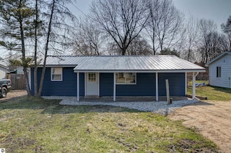 3842 Brook Dr, Traverse City, MI 49684