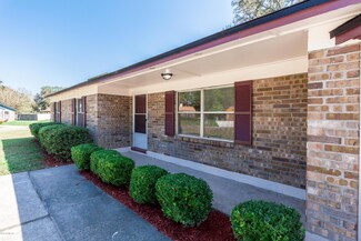 4224 Pointe Haven Dr N, Jacksonville, FL 32218
