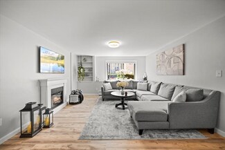 16 Juniper Rd Unit 4, North Attleboro, MA 02760