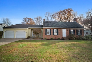 707 Pine Tree Dr, Girard, PA 16417