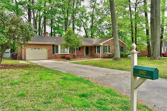 2857 Meadow Wood Dr E, Chesapeake, VA 23321