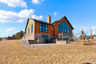 19731 Mountain Rd, Dunbar, WI 54119
