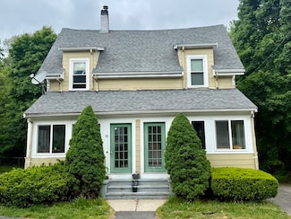 17 Moraine Place, Brockton, MA 02301