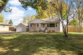 8915 2nd Ave S, Bloomington, MN 55420