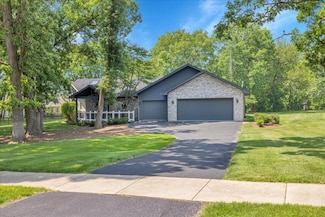664 White Oak Way, Yorkville, IL 60560