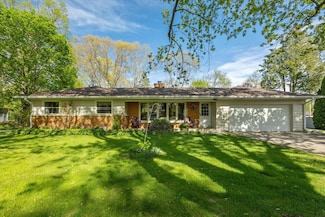 5554 S 104th St, Hales Corners, WI 53130