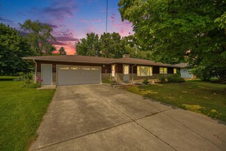 6191 Crestwood Ave, Kalamazoo, MI 49048