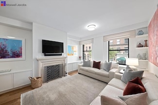 114 E 84th St Unit 2-A, New York, NY 10028